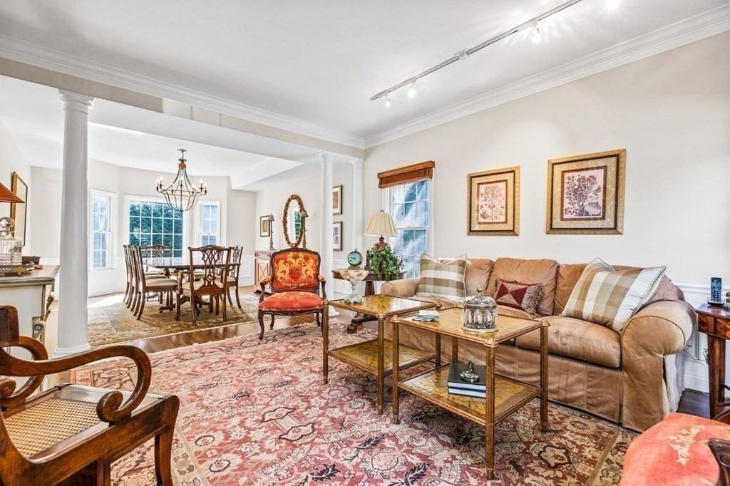 243 Arnold Road Newton, MA 02459 - Photo 6 of 31