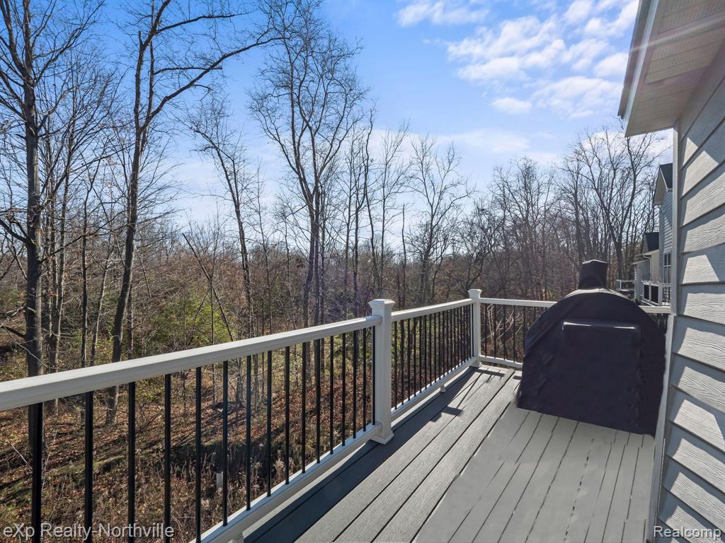 42776 Cardinal Way Novi, MI 48375 - Photo 35 of 46