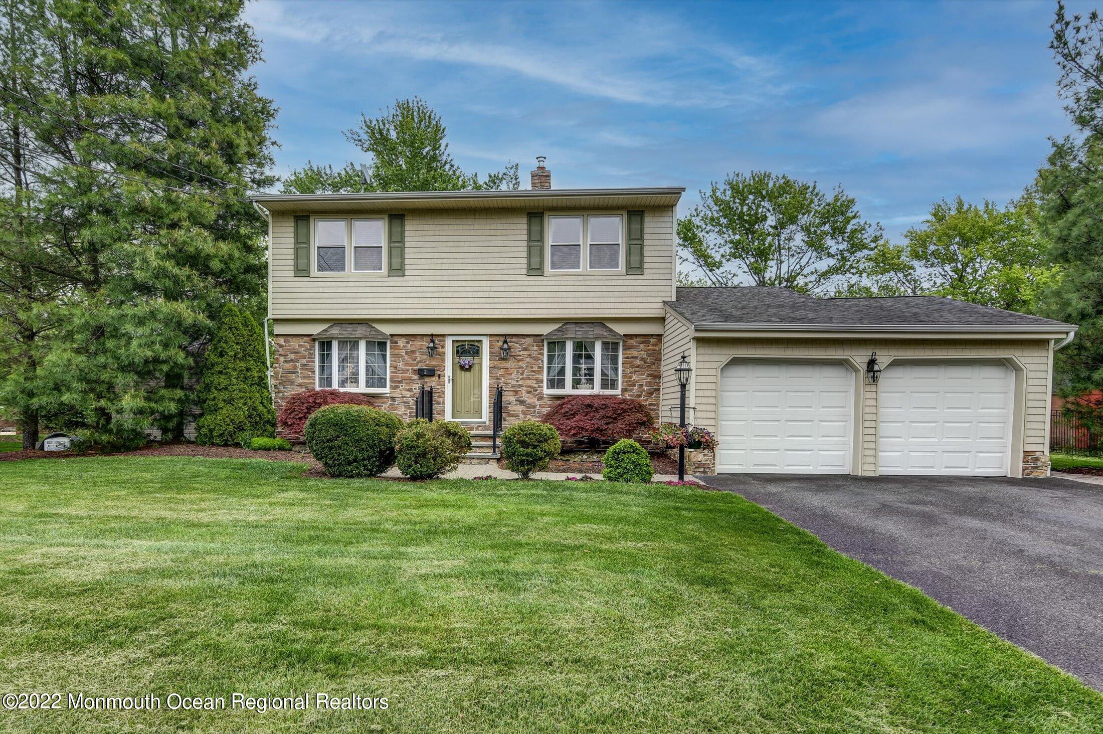 31 Union Street Matawan, NJ 07747 - Photo 1 of 30 01-Front View