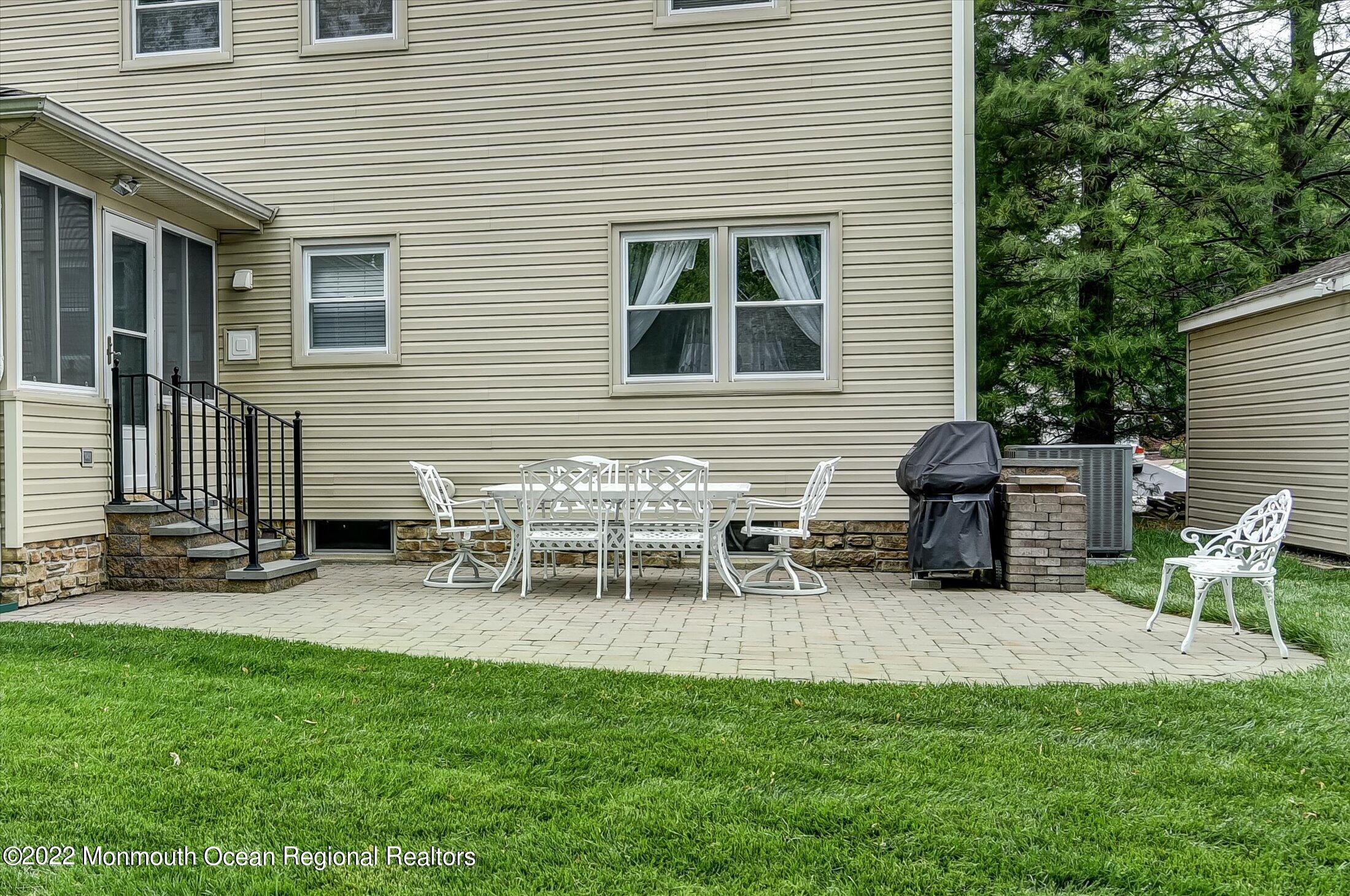 31 Union Street Matawan, NJ 07747 - Photo 29 of 30 29-Patio