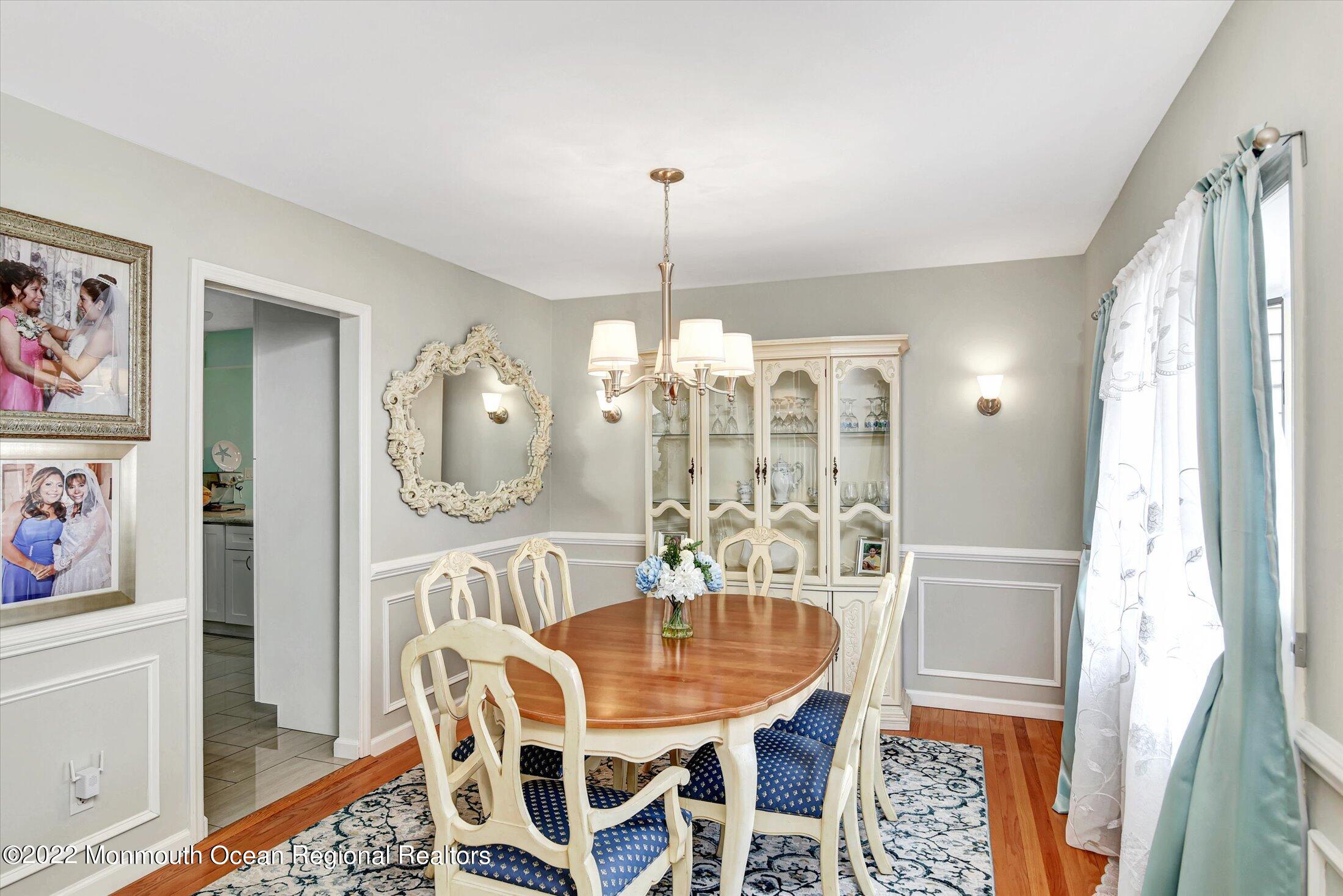 31 Union Street Matawan, NJ 07747 - Photo 7 of 30 07-Dining Room