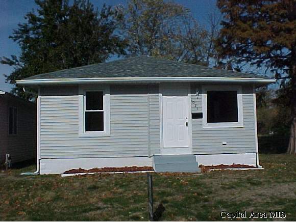 2029 E Keys Springfield, IL 62702 - Photo 1 of 7