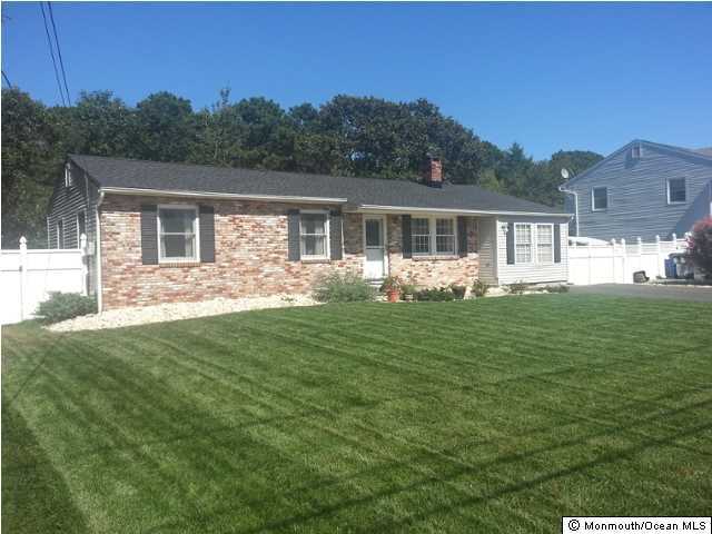178 Cranberry Road Toms River, NJ 08753 - Photo 1 of 25 Primary Photo
