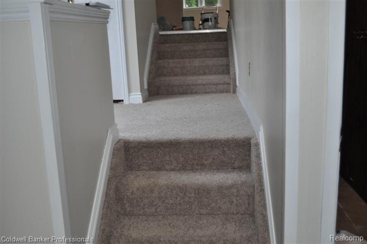 47404 Greenview Road Utica, MI 48317 - Photo 5 of 25 New Carpet throughout.JPG