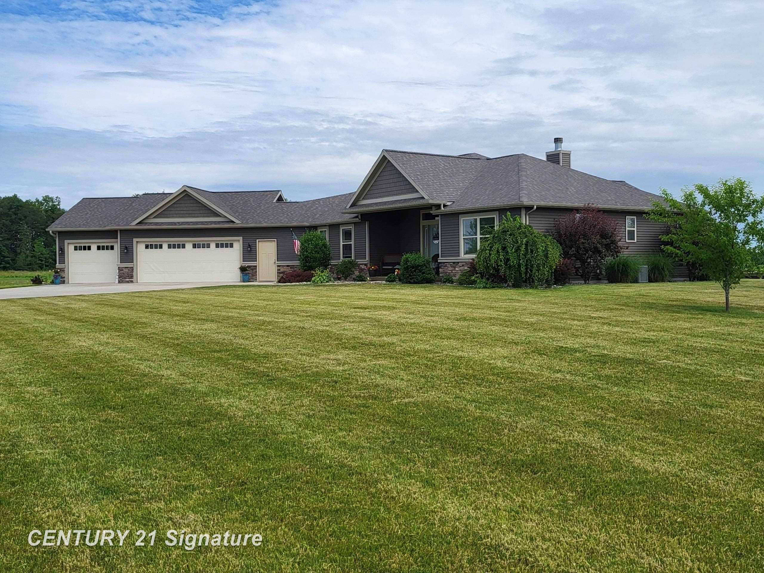 10909 Sarle Road Freeland, MI 48623 - Photo 1 of 1