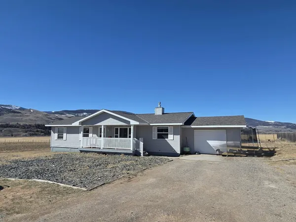 $350,000 | 214 Westview Drive, Dubois, WY 82513