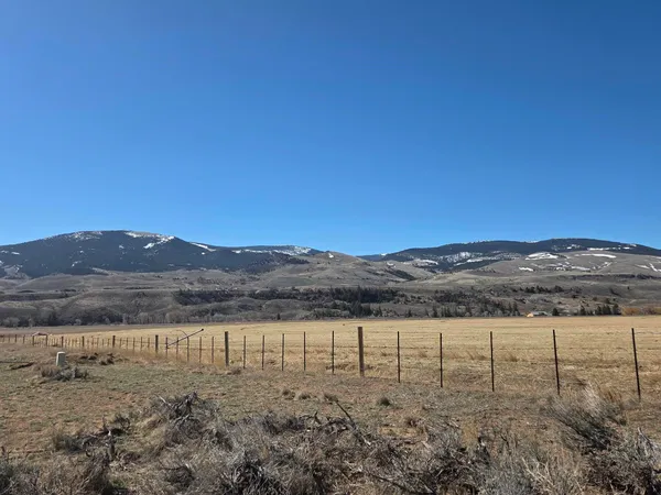 $350,000 | 214 Westview Drive, Dubois, WY 82513