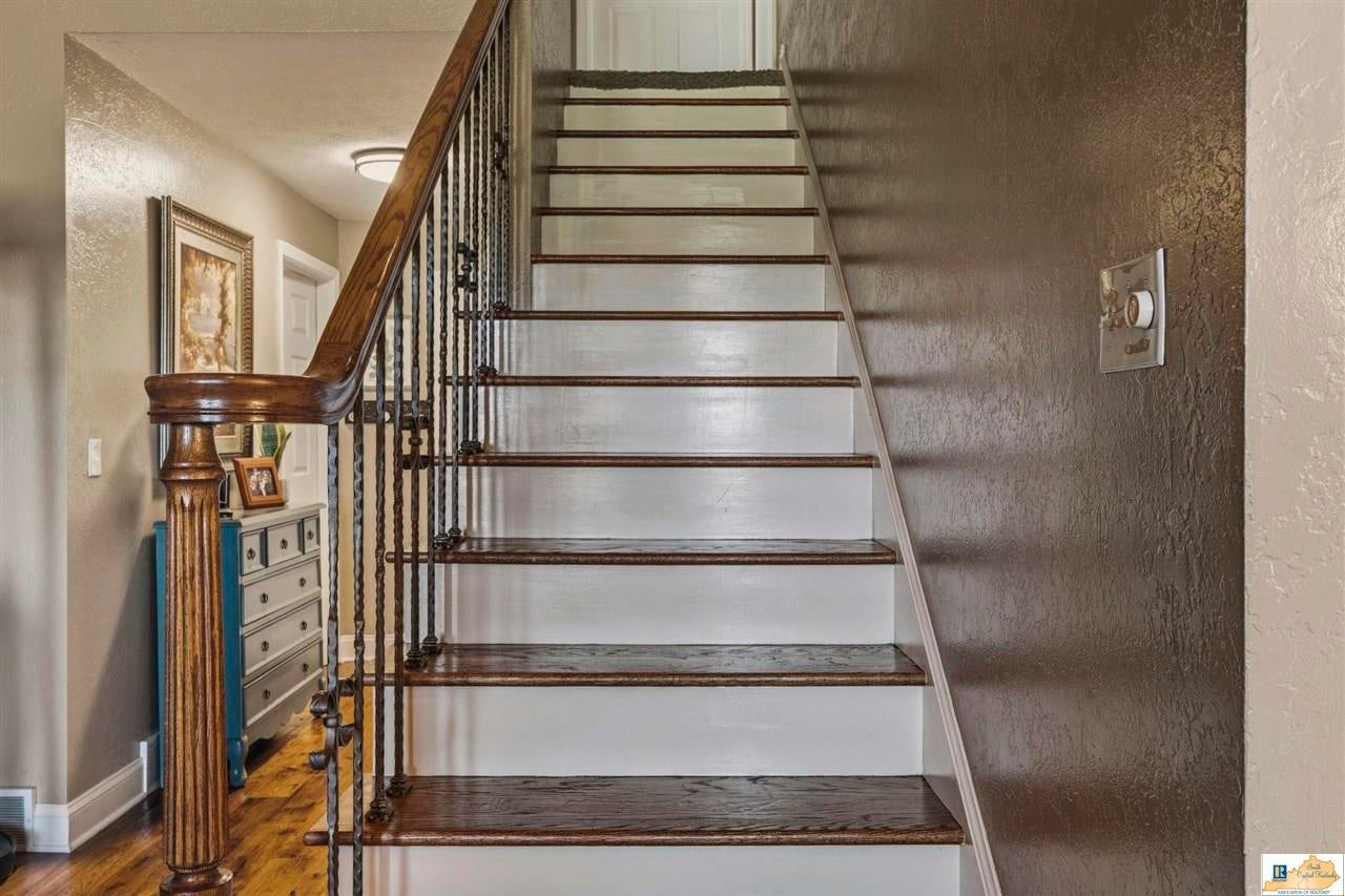 3287 Dripping Springs Road Glasgow, KY 42141 - Photo 18 of 57 Gallery Image 18