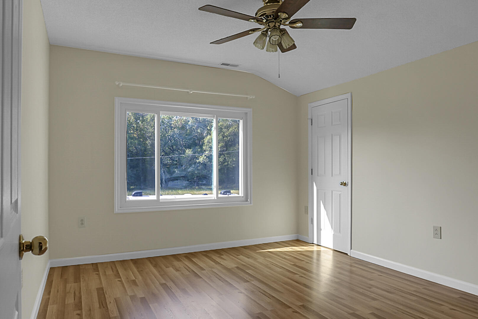 1723 Hoodtown Road St. Stephen, SC 29479 - Photo 42 of 92 Upstairs Bath
