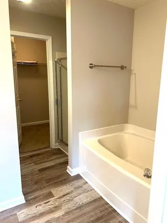 $1,800 | 6283 Shoreview Circle, Flowery Branch, GA 30542