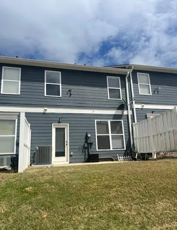 $1,800 | 6283 Shoreview Circle, Flowery Branch, GA 30542