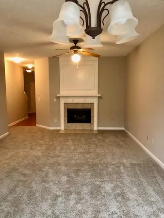 $1,800 | 6283 Shoreview Circle, Flowery Branch, GA 30542