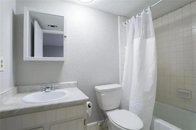 $1,995 | 5325 Hansel Avenue, Unit 1, Orlando, FL 32809