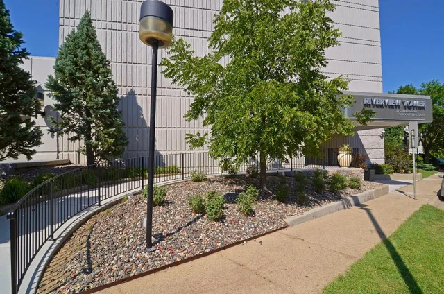 $165,000 | 1920 South 1st Street, Unit 2001, Minneapolis, MN 55454