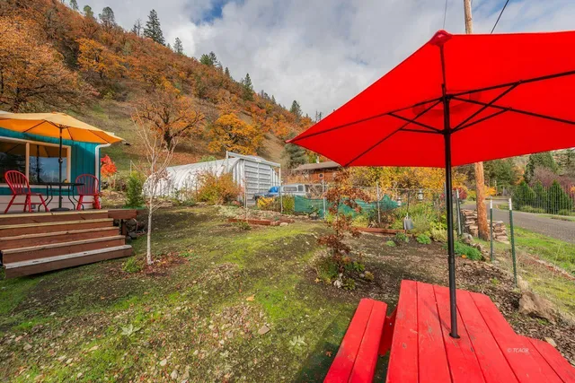 a view of balcony with a patio