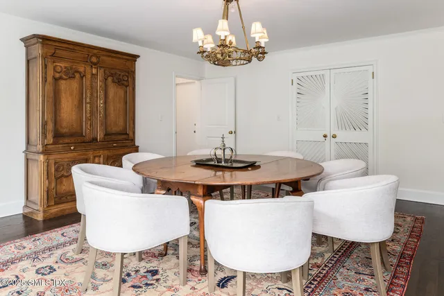 $6,300,000 | 78 Khakum Wood Road, Greenwich, CT 06831