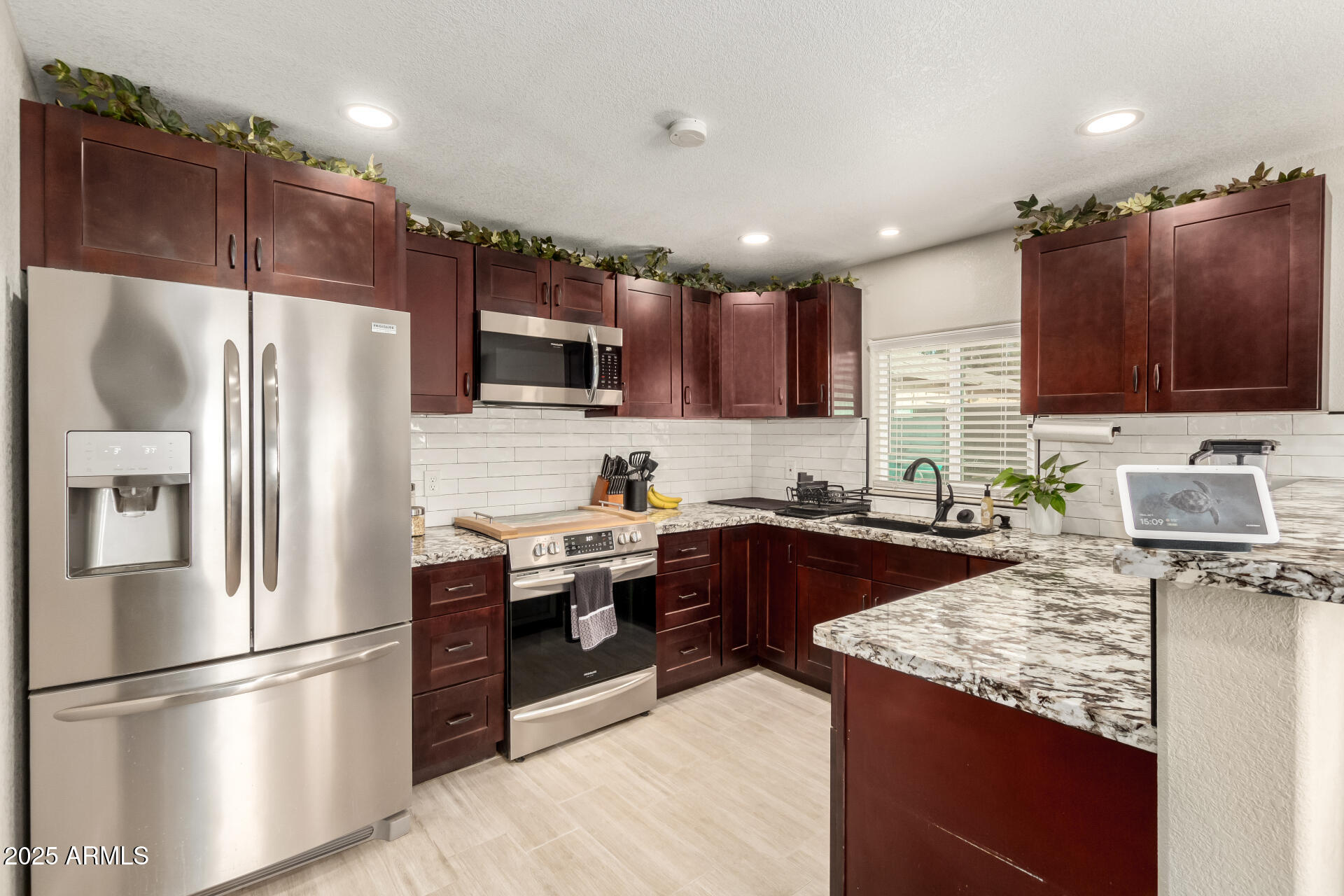 146 South Robson Mesa, AZ 85210 - Photo 11 of 36 16-Robson