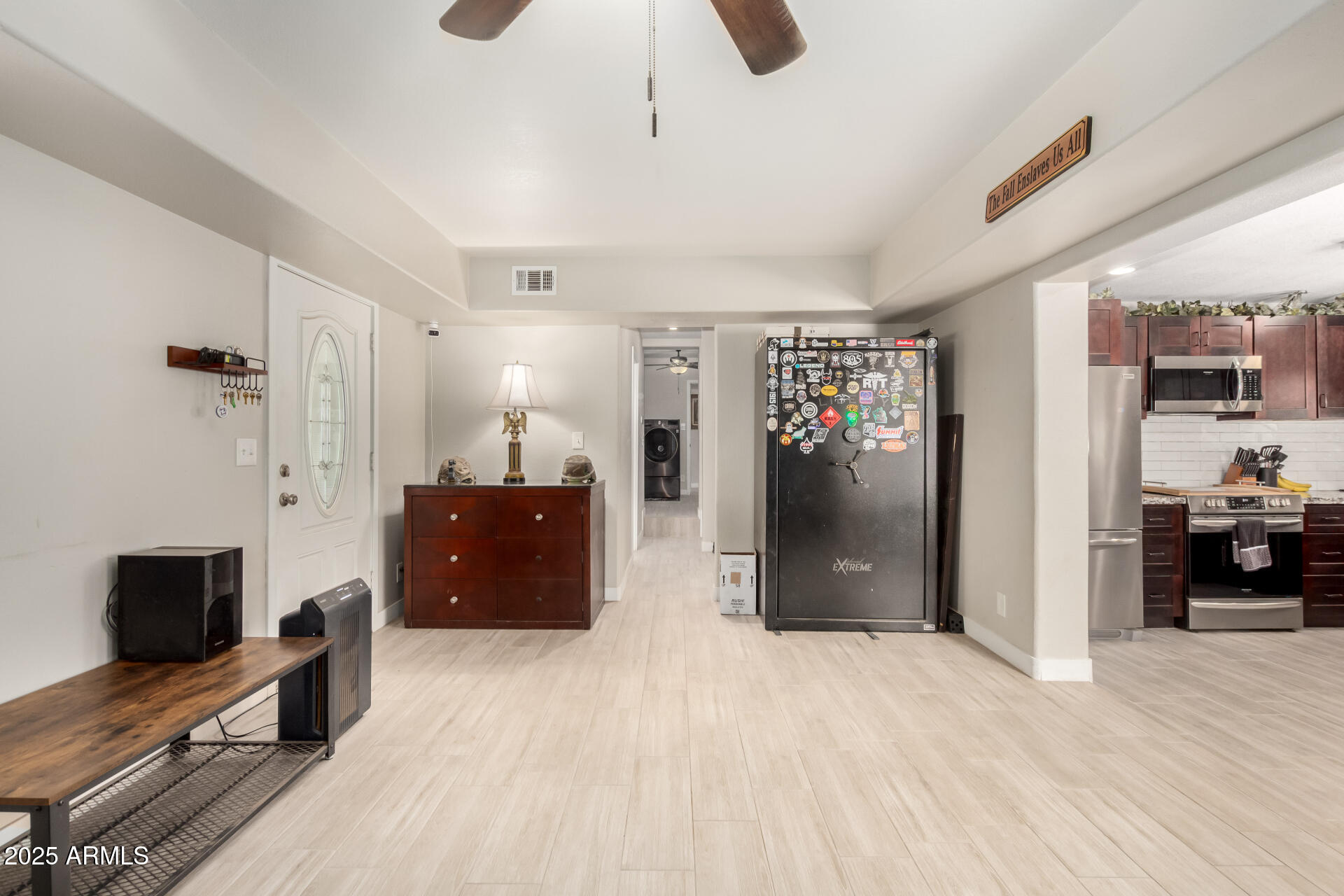 146 South Robson Mesa, AZ 85210 - Photo 7 of 36 11-Robson