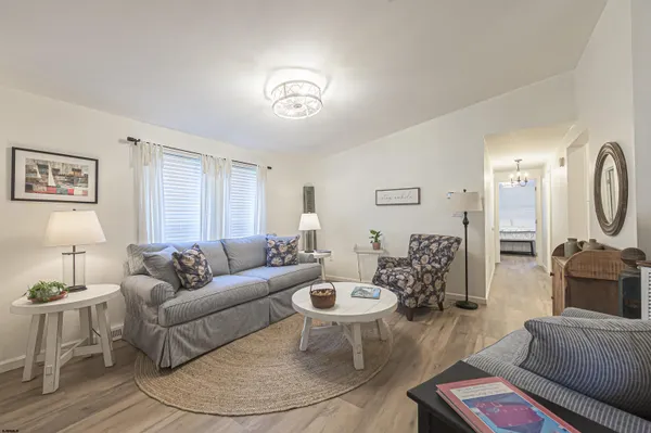 $199,900 | 150 Troon Court, Mays Landing, NJ 08330