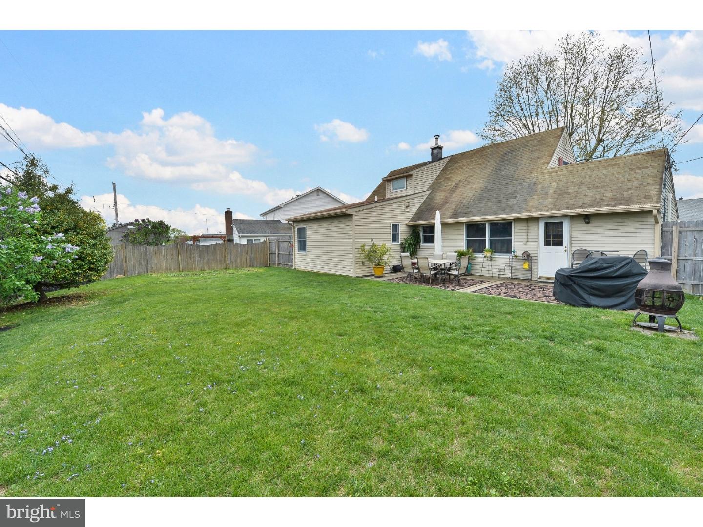 19 Crown Road Levittown, PA 19057 - Photo 13 of 25 Gallery Image 13