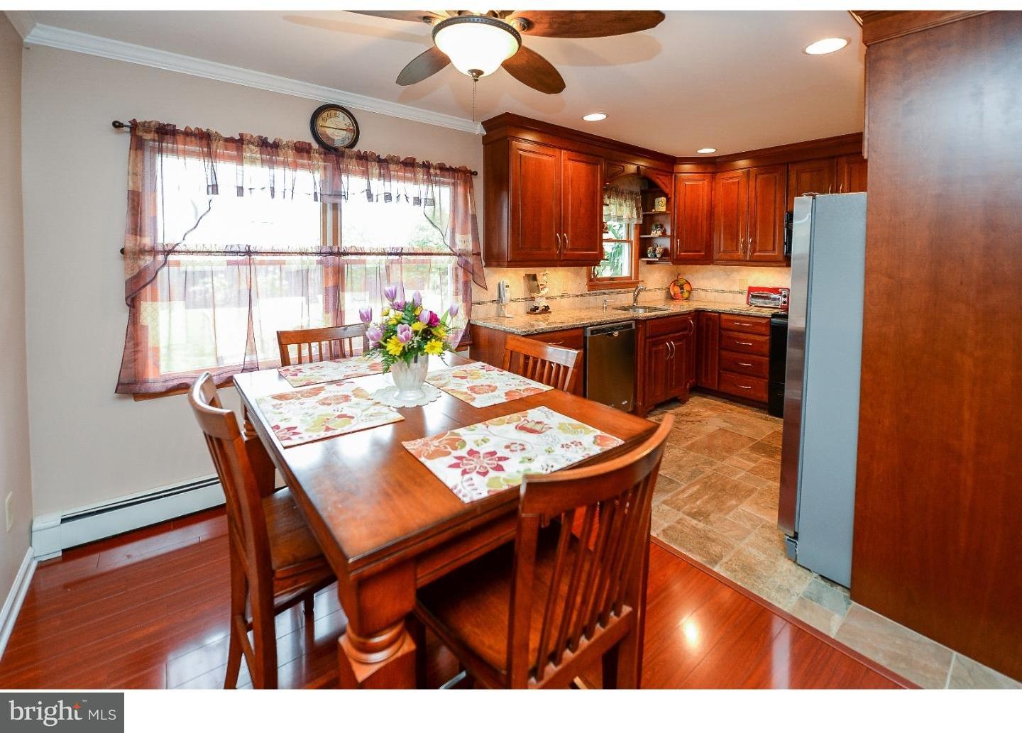 19 Crown Road Levittown, PA 19057 - Photo 5 of 25 Gallery Image 5