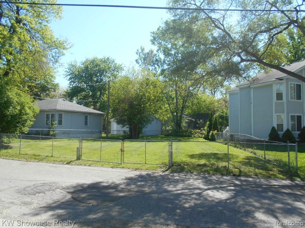 0 Vac Charest Road Waterford, MI 48327 - Photo 4 of 5