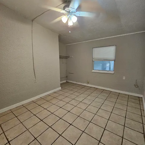 $1,300 | 1516 Majestic Avenue, Tallahassee, FL 32304