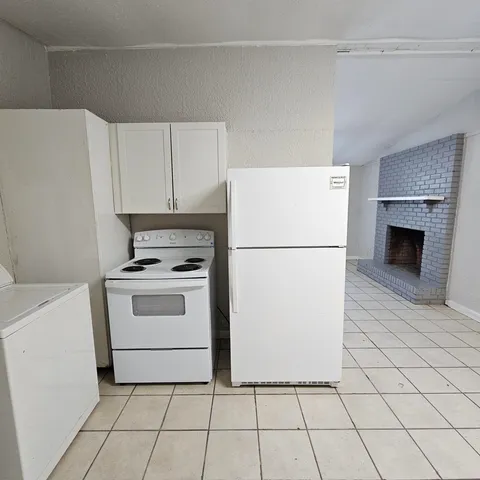 $1,300 | 1516 Majestic Avenue, Tallahassee, FL 32304