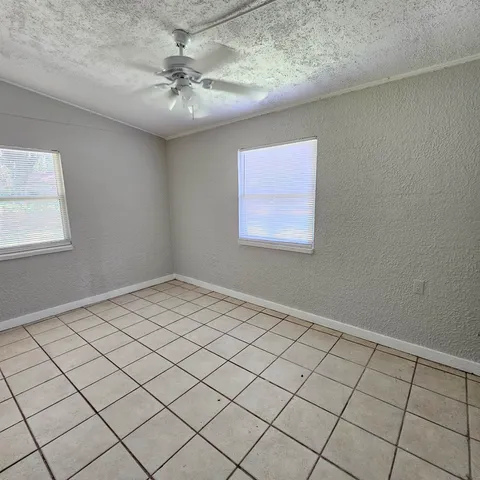 $1,300 | 1516 Majestic Avenue, Tallahassee, FL 32304