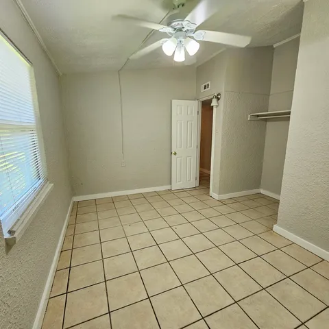 $1,300 | 1516 Majestic Avenue, Tallahassee, FL 32304