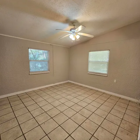 $1,300 | 1516 Majestic Avenue, Tallahassee, FL 32304