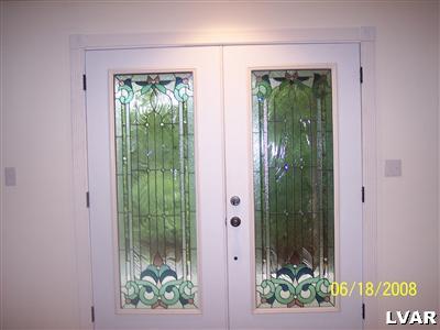 655 Radcliff Road Bushkill, PA 18324 - Photo 4 of 6 a view of a window in a room