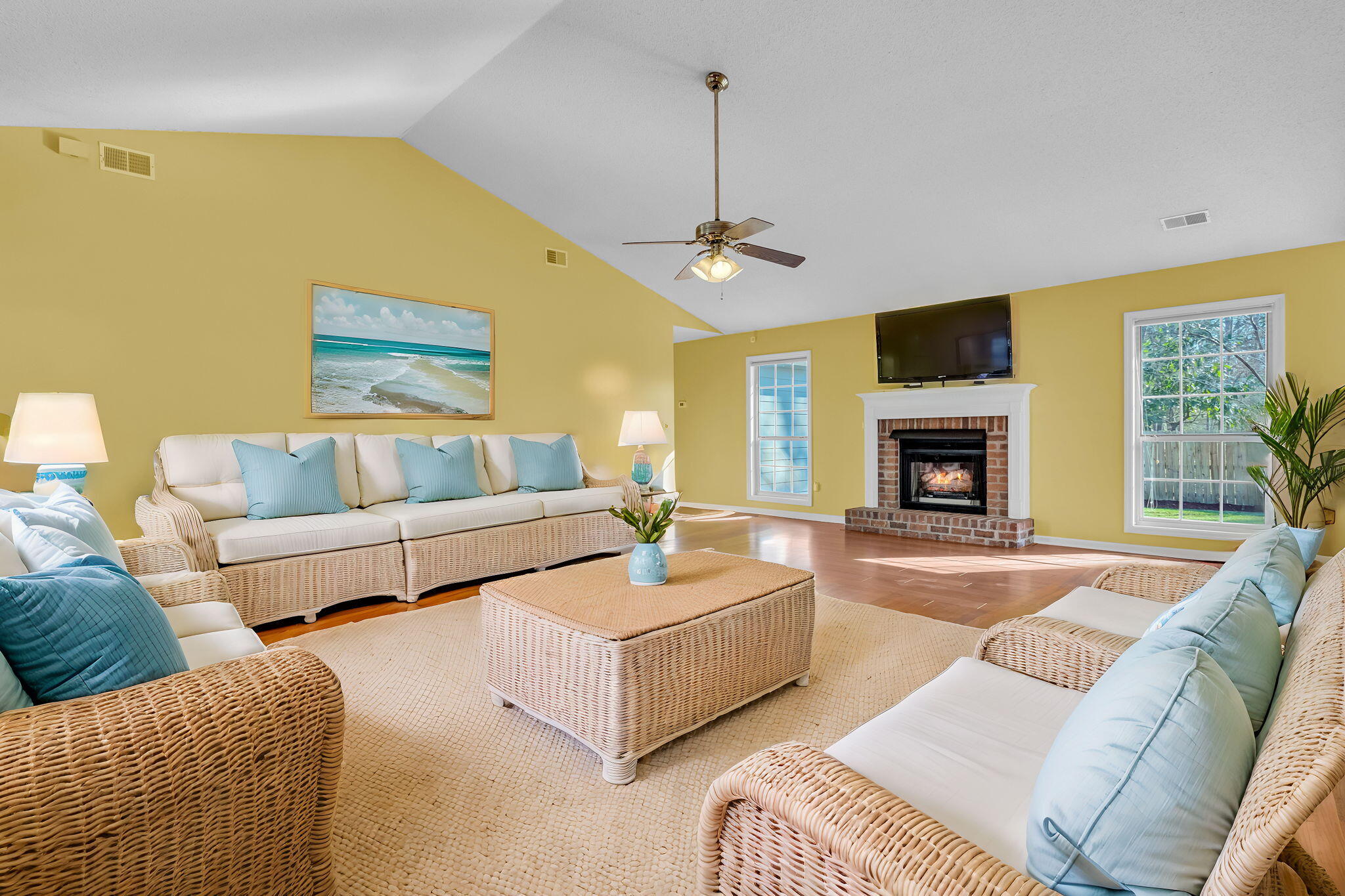 8405 Polo Point Charleston, SC 29418 - Photo 14 of 37 CREM-8405-Polo-Point-26 - Living Room -