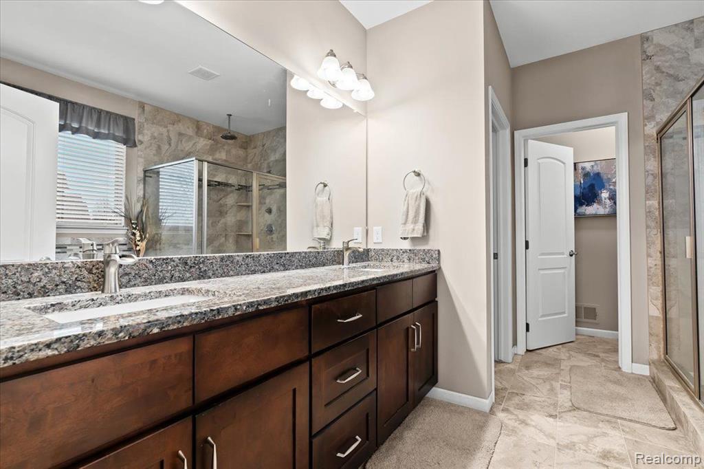 11525 Erin's Way Romeo, MI 48065 - Photo 26 of 41