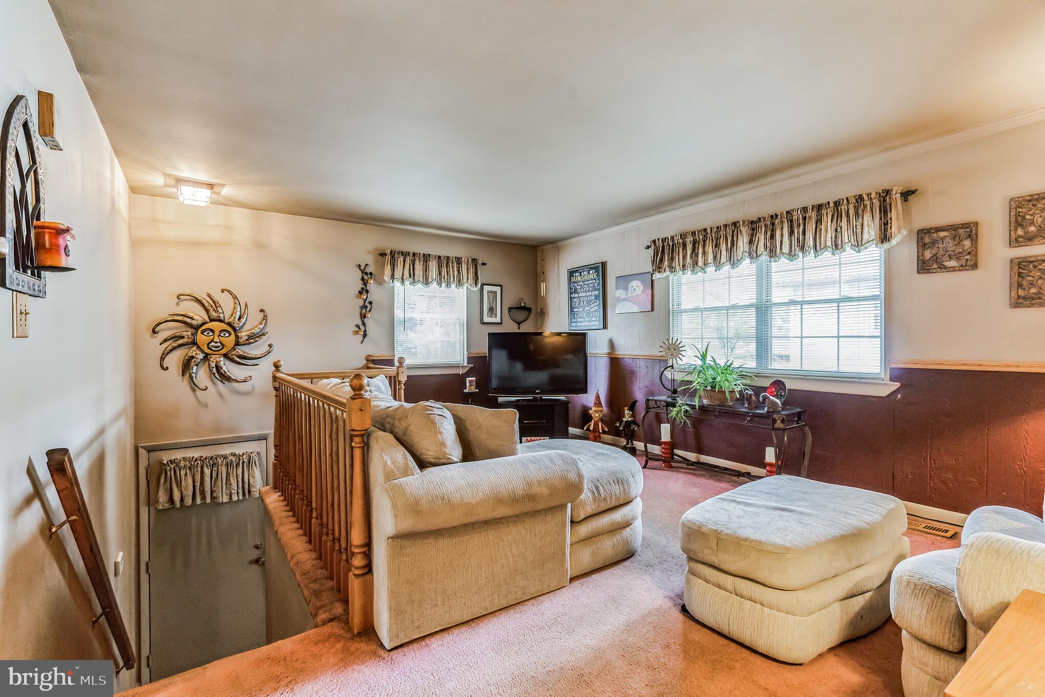 320 Cambridge Road Pasadena, MD 21122 - Photo 2 of 30 Gallery Image 2