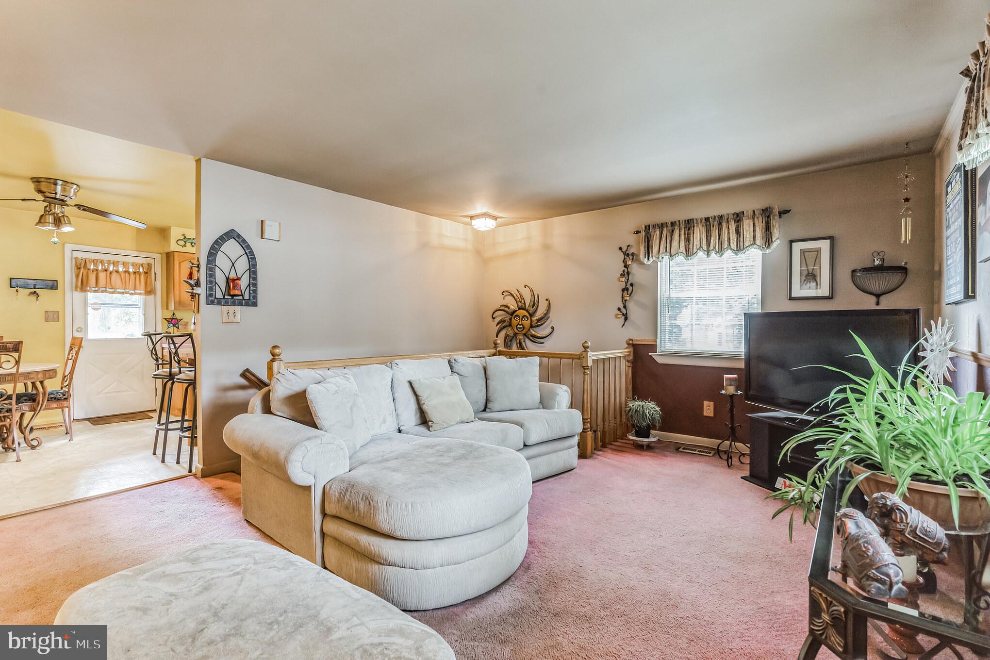 320 Cambridge Road Pasadena, MD 21122 - Photo 3 of 30 Gallery Image 3