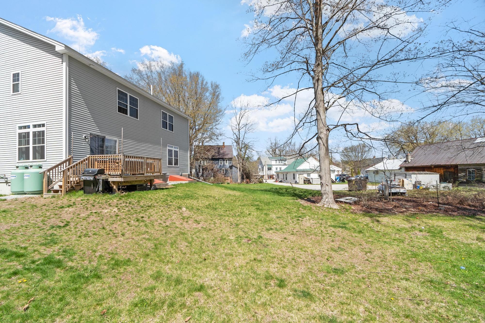 71 Cedar Street, Unit 2 Hopkinton, NH 03229 - Photo 23 of 27