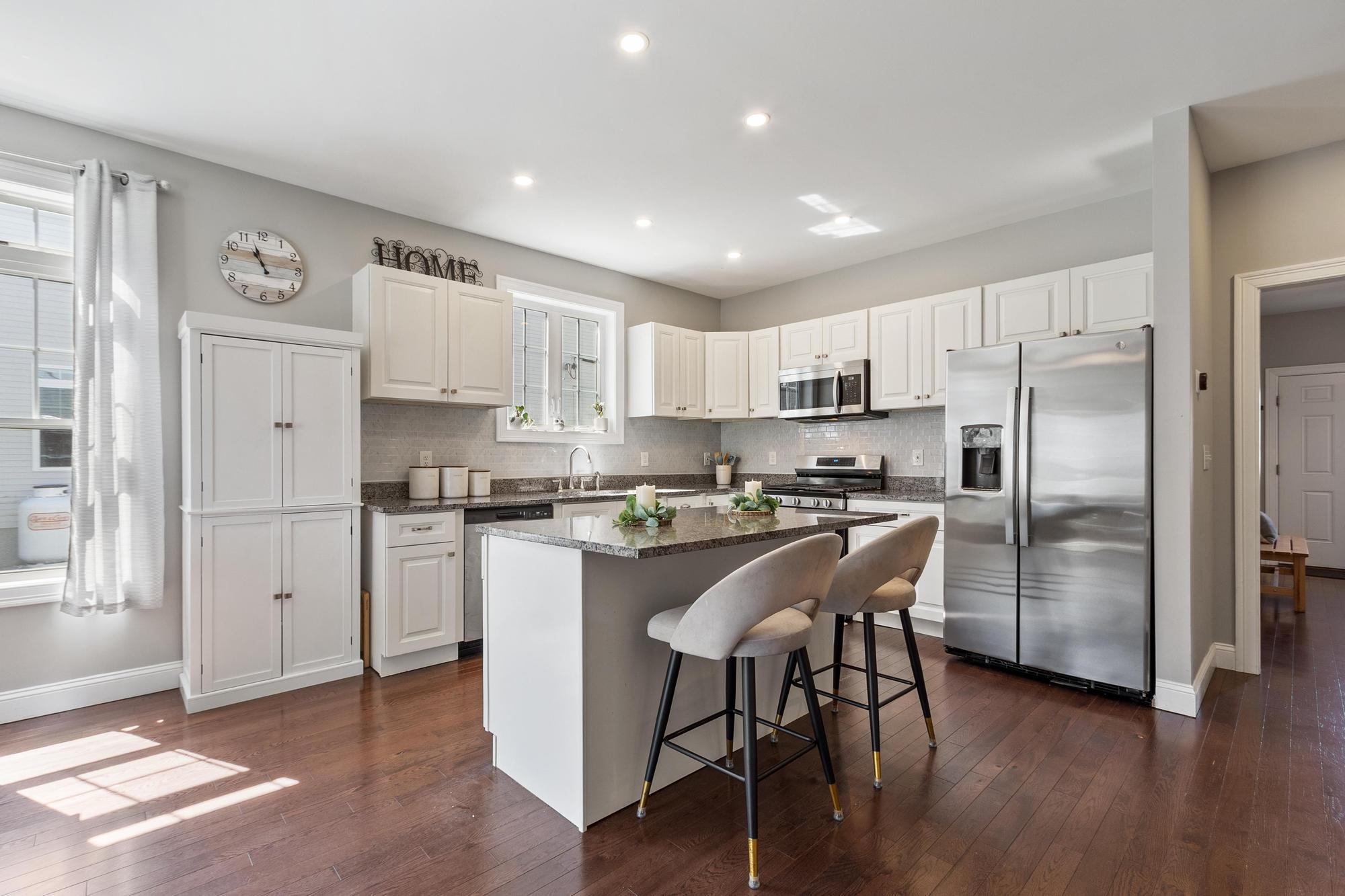 71 Cedar Street, Unit 2 Hopkinton, NH 03229 - Photo 4 of 27