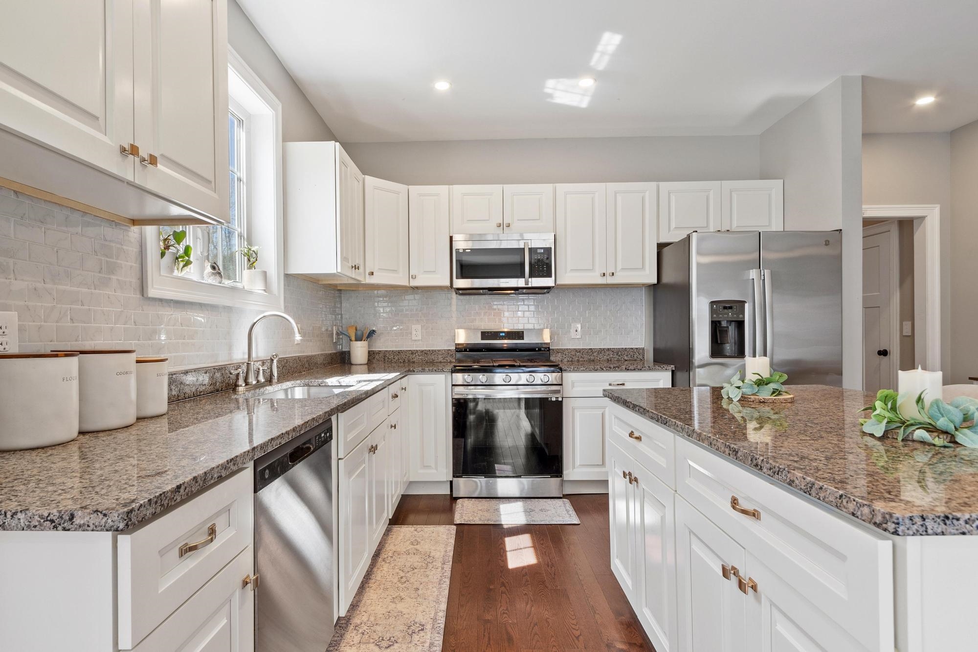 71 Cedar Street, Unit 2 Hopkinton, NH 03229 - Photo 6 of 27