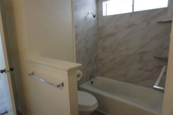 $1,475 | 1913 Normal Park Drive, Unit A, Huntsville, TX 77340