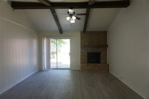 $1,475 | 1913 Normal Park Drive, Unit A, Huntsville, TX 77340