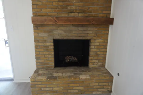 $1,475 | 1913 Normal Park Drive, Unit A, Huntsville, TX 77340