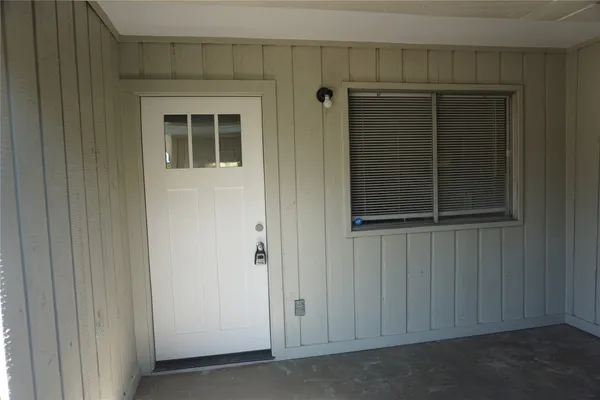 $1,475 | 1913 Normal Park Drive, Unit A, Huntsville, TX 77340