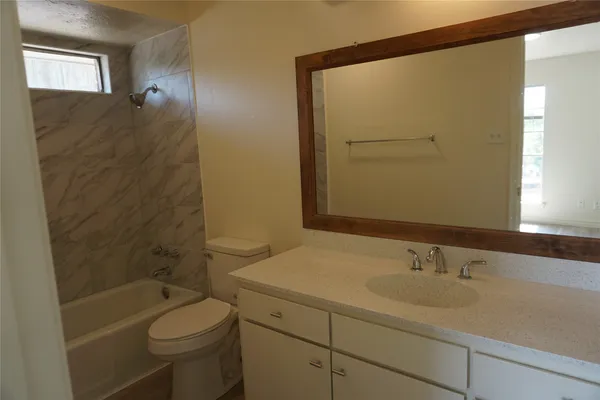 $1,475 | 1913 Normal Park Drive, Unit A, Huntsville, TX 77340