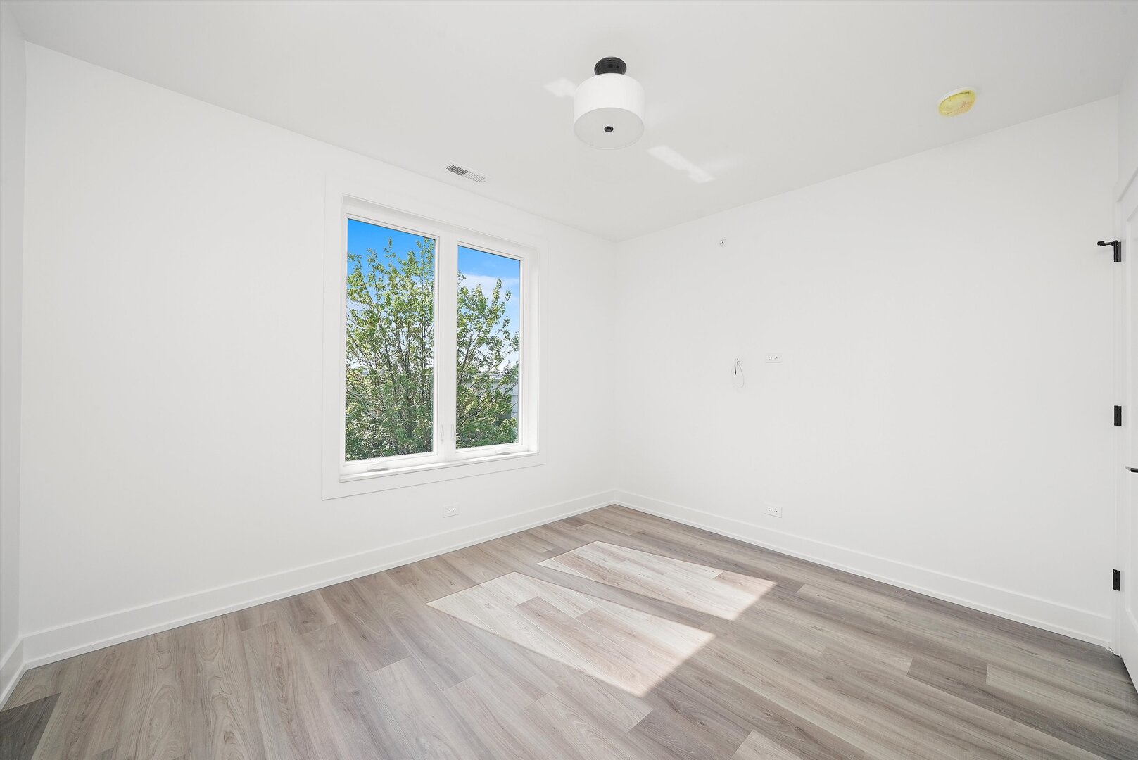 2030 Greenwood Street, Unit 104 Evanston, IL 60201 - Photo 24 of 27