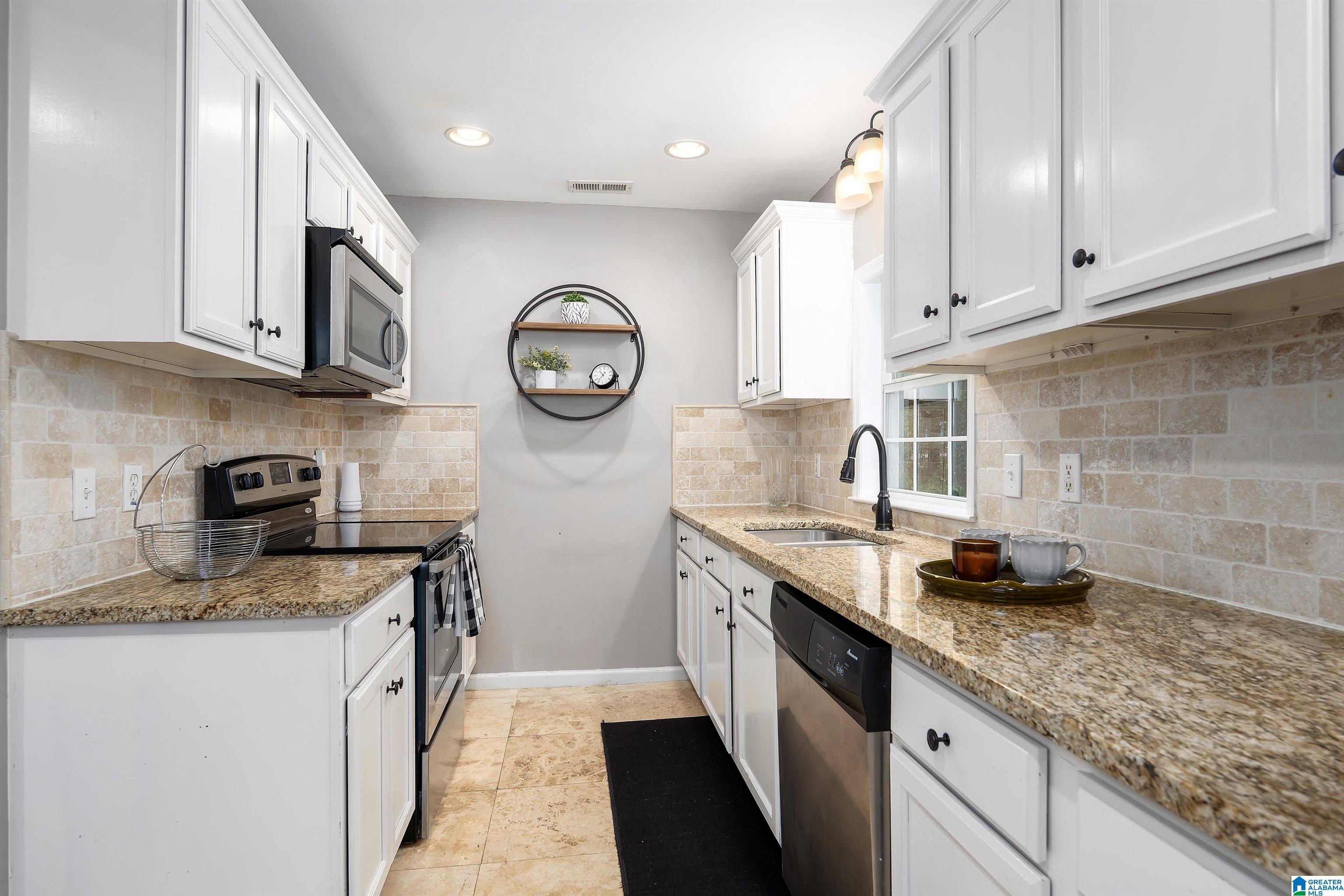 2421 Rocky Ridge Road Birmingham, AL 35243 - Photo 9 of 26