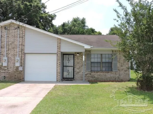 $1,295 | 4679 Petra Circle, Pensacola, FL 32526