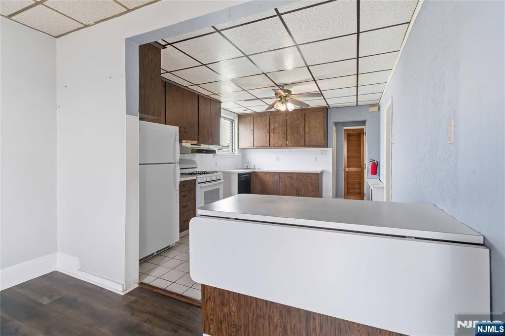 36 Edison Street, Unit 2 Bloomfield, NJ 07003 - Photo 6 of 23