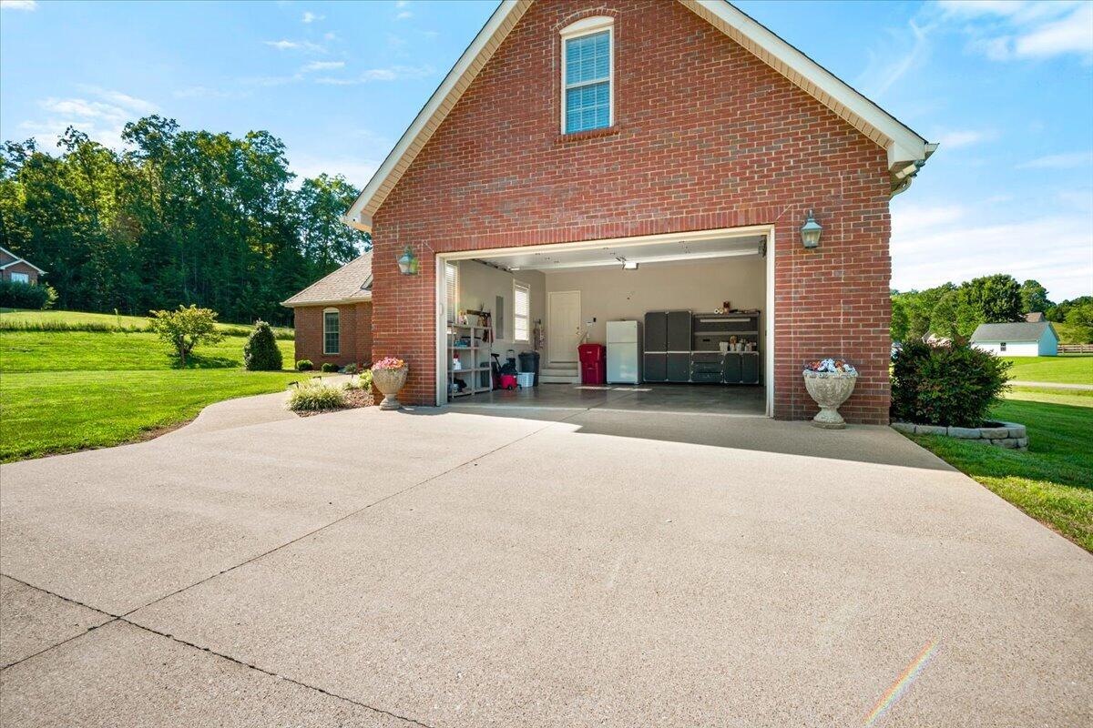 737 Timber Ridge Way Corbin, KY 40701 - Photo 32 of 55 39-Garage