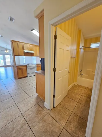 $1,895 | 3283 Emerson Lane, Tallahassee, FL 32317